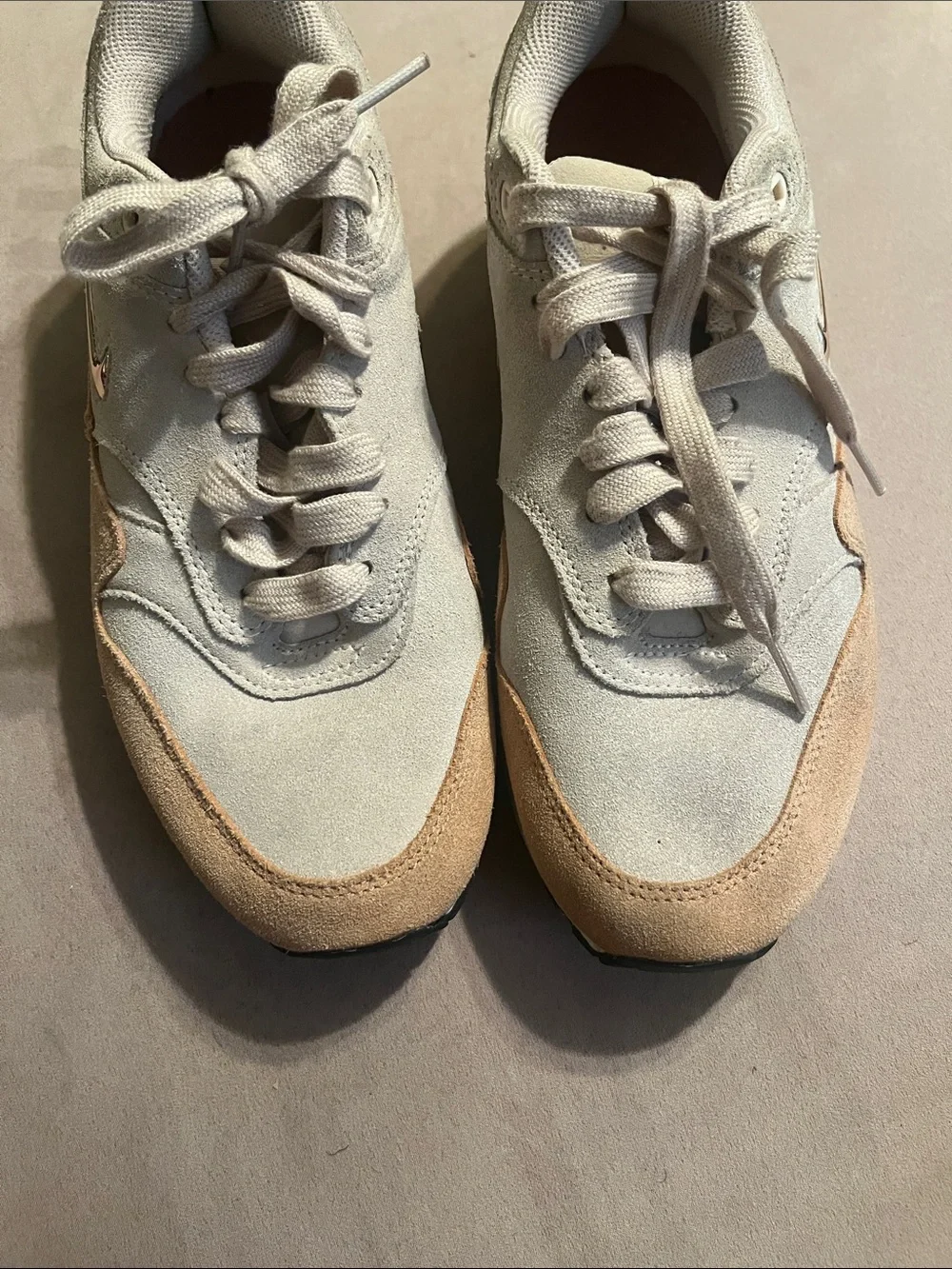 Nike  Air Max size 8.5